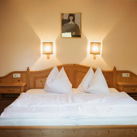 Quarto em Acomodações Particulares Primushaeusl Gaestehaus Strobl