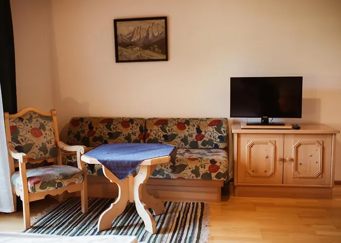 Primushaeusl Gaestehaus בית אירוח שטרובל