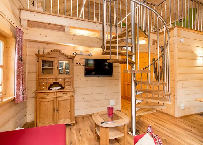 ホームステイ Primushaeusl Gaestehaus ストローブル