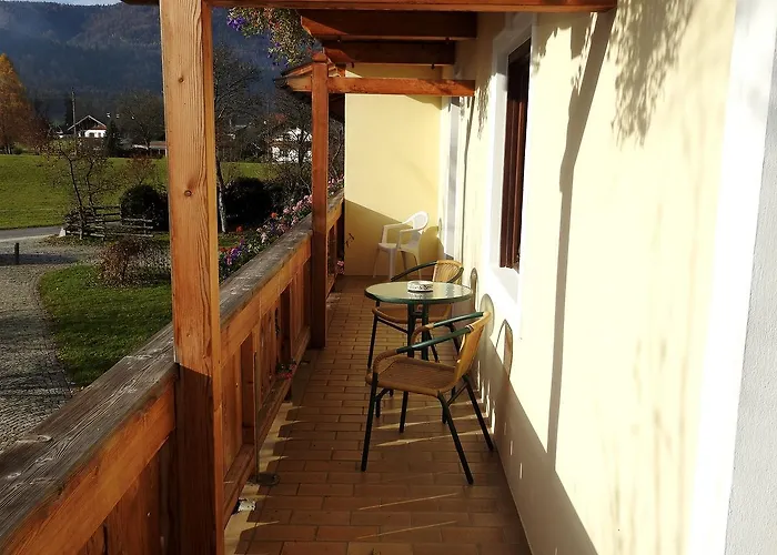 ホームステイ Primushaeusl Gaestehaus